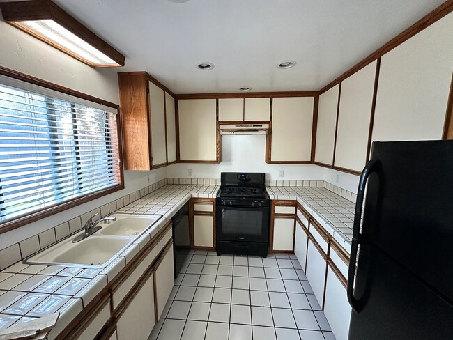 1834 S Nevada St Oceanside, CA 92054