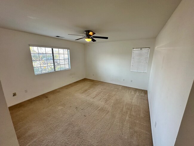1834 S Nevada St Oceanside, CA 92054 photo 3
