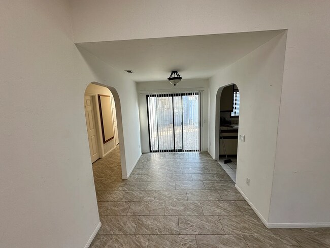 1834 S Nevada St Oceanside, CA 92054 photo 5