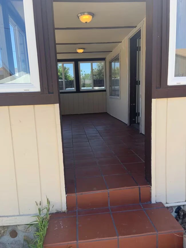 1467-1469 Marline Ave El Cajon, CA 92021