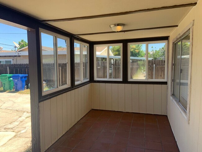 1467-1469 Marline Ave El Cajon, CA 92021 photo 3