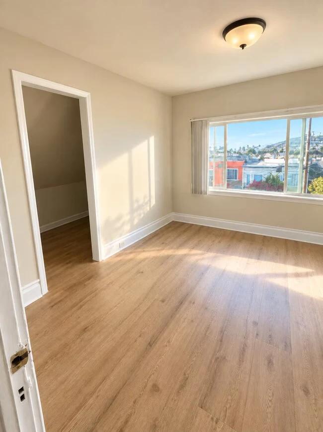 1071 Hanover St Daly City, CA 94014 photo 3