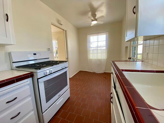 2815 Capps St San Diego, CA 92104 photo 5