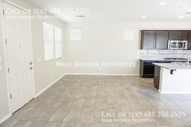 2268 S Henry Ln Gilbert, AZ 85295 photo 3