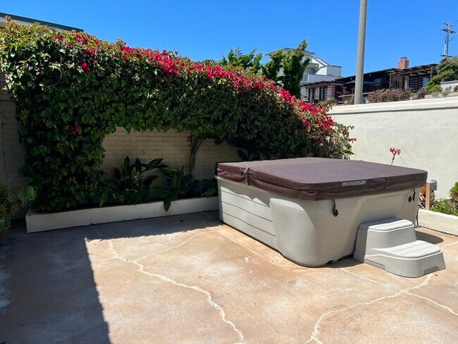 1923 S Pacific St Oceanside, CA 92054 photo 5