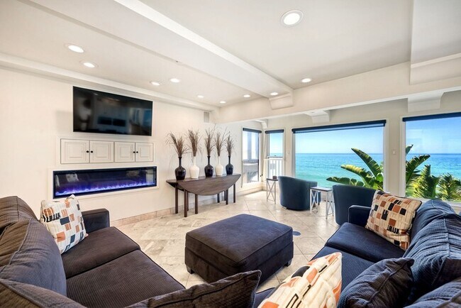 1923 S Pacific St Oceanside, CA 92054 photo 2