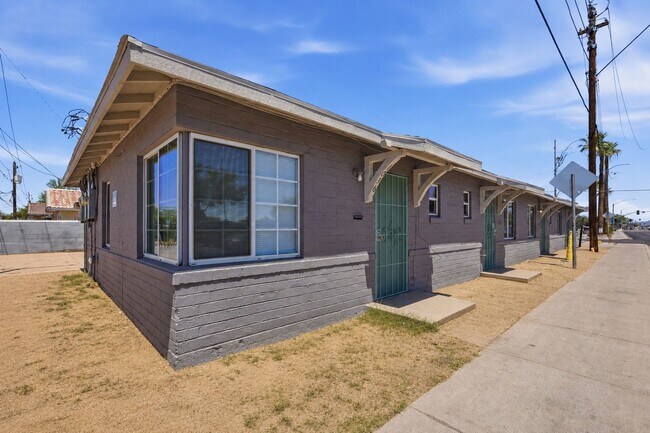 1036 N 16th St Phoenix, AZ 85006 photo 2
