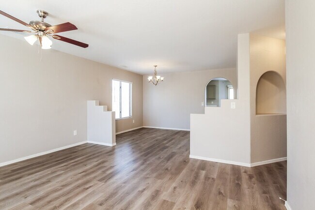8961 S 253rd Ave Buckeye, AZ 85326 photo 4