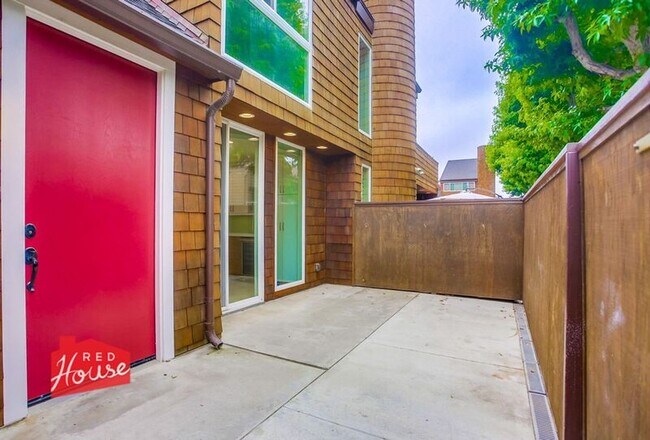 325 S Sierra Ave Solana Beach, CA 92075 photo 3