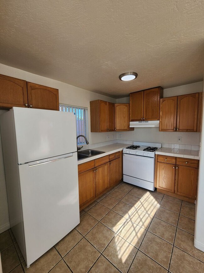 507 Palm Ave National City, CA 91950 photo 5
