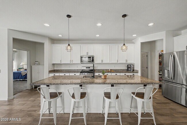 10696 N 188th Dr photo 5