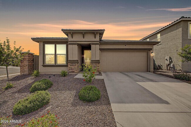 10696 N 188th Dr photo 2