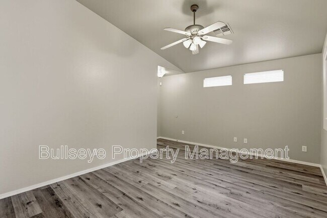 310 E Payton St San Tan Valley, AZ 85140 photo 4
