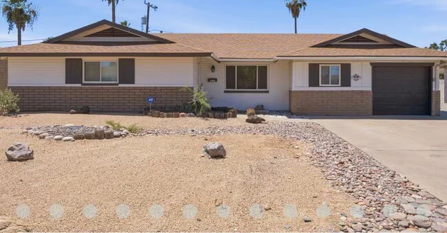 817 W Romo Jones St Tempe, AZ 85281
