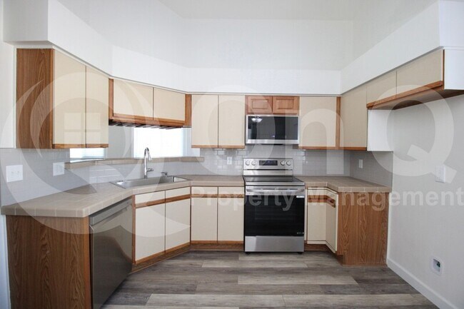 3902 E White Aster St Phoenix, AZ 85044 photo 3