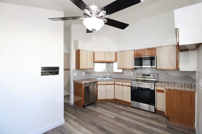 3902 E White Aster St Phoenix, AZ 85044 photo 5
