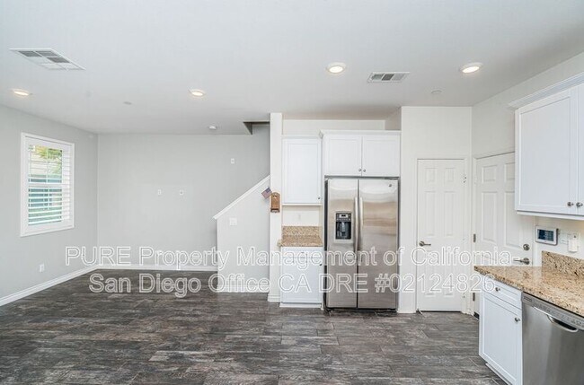 1533 Champion Ln Chula Vista, CA 91915 photo 5