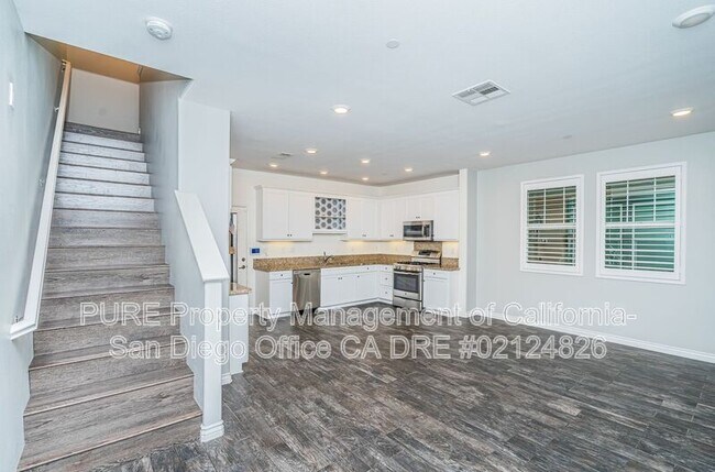 1533 Champion Ln Chula Vista, CA 91915 photo 3