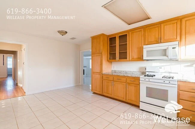 6050 Schuyler St San Diego, CA 92139 photo 2