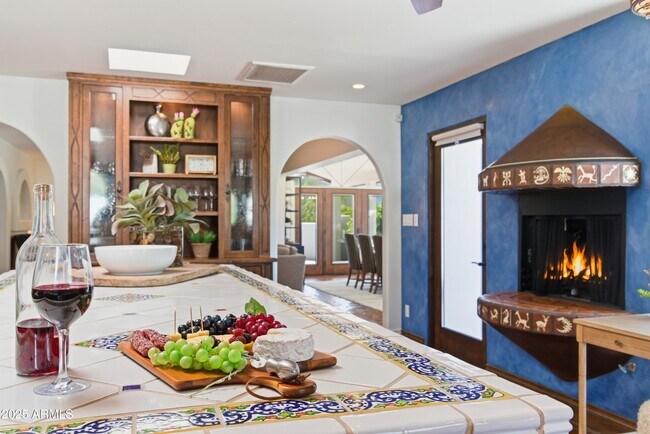 5828 E Cactus Wren Rd Paradise Valley, AZ 85253 photo 4