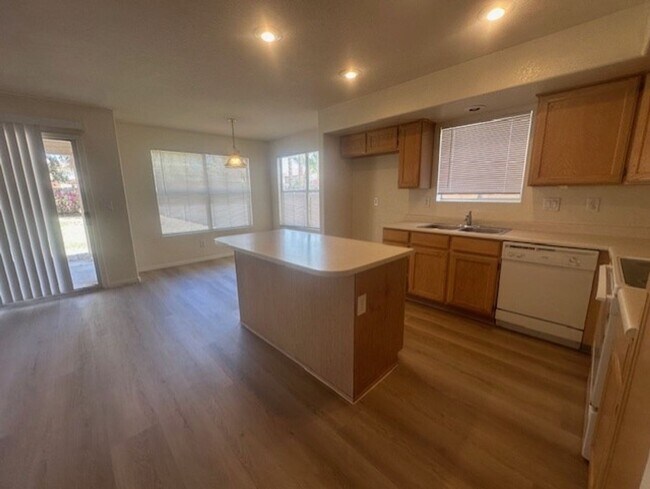 3320 E Brookwood Ct Phoenix, AZ 85048 photo 5