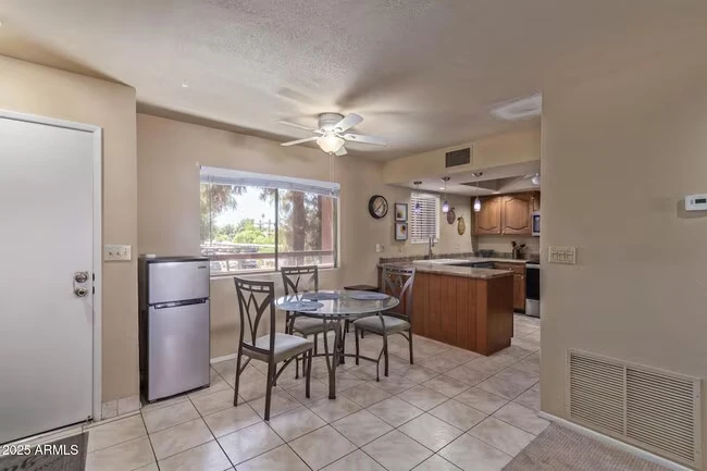 4303 E Cactus Rd Phoenix, AZ 85032 photo 5