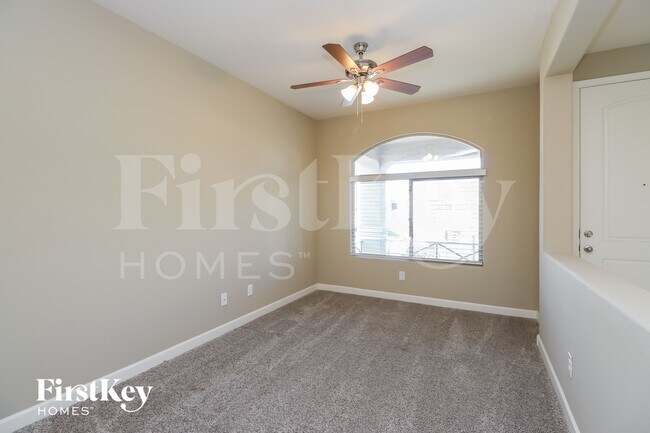 3915 W Alabama Ln San Tan Valley, AZ 85142 photo 4