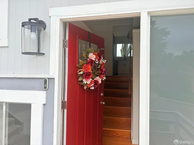 2555 Sherwood Dr San Bruno, CA 94066 photo 2