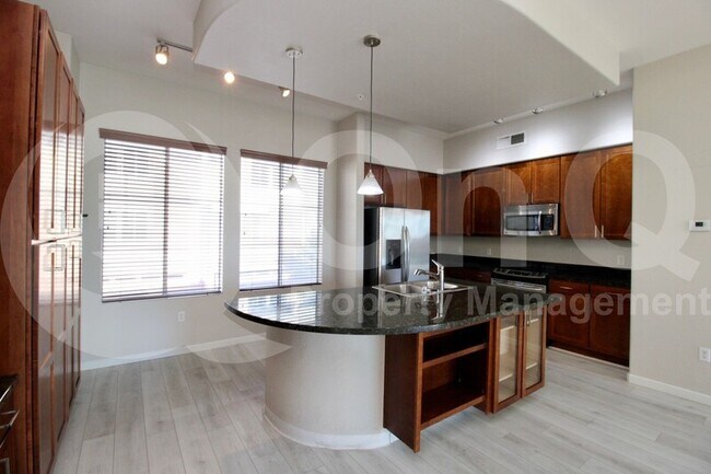 6605 N 93RD Ave Glendale, AZ 85305 photo 5