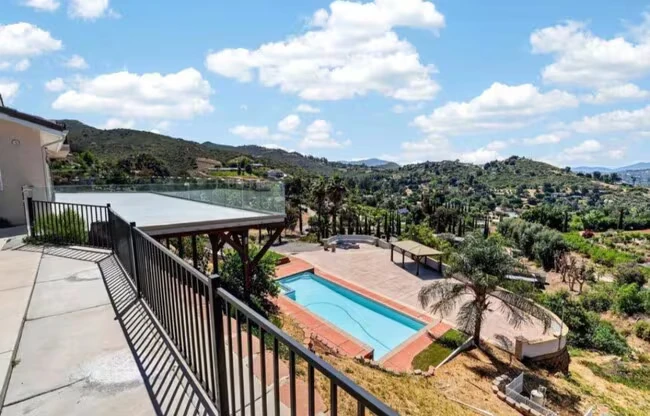 1710 Lotus Ln El Cajon, CA 92021 photo 4
