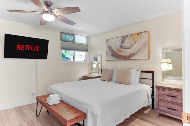 1124 Eureka St San Diego, CA 92110 photo 4