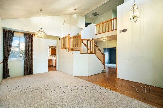 39682 Avenida Miguel Oeste Murrieta, CA 92563 photo 2