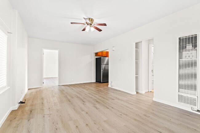 1900 103rd Ave Oakland, CA 94603 photo 4