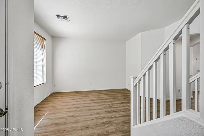 1808 E Dunbar Dr Phoenix, AZ 85042 photo 2