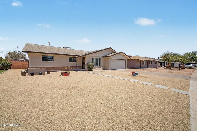 408 E La Jolla Dr Tempe, AZ 85282 photo 3
