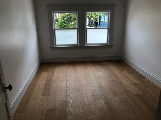 28 Leona Terrace San Francisco, CA 94115 photo 2
