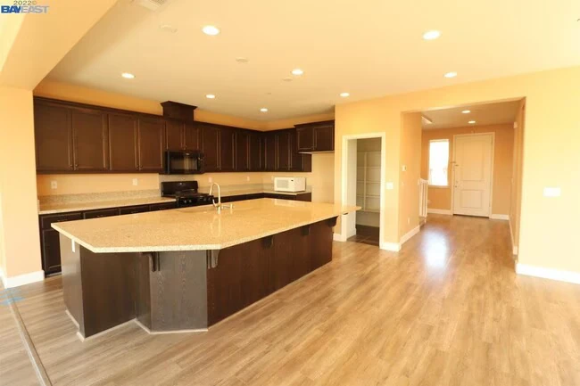 5517 Pinnacle Vw Wy Antioch, CA 94531 photo 5