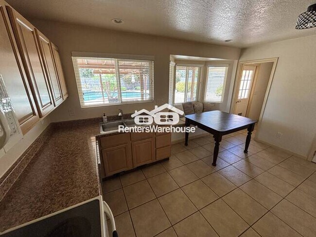 1116 N Stanley Pl Chandler, AZ 85226 photo 5