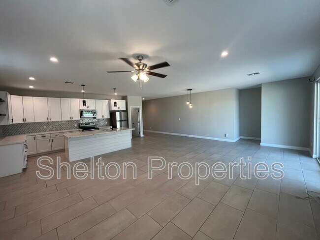120 S 91st Dr Tolleson, AZ 85353 photo 3