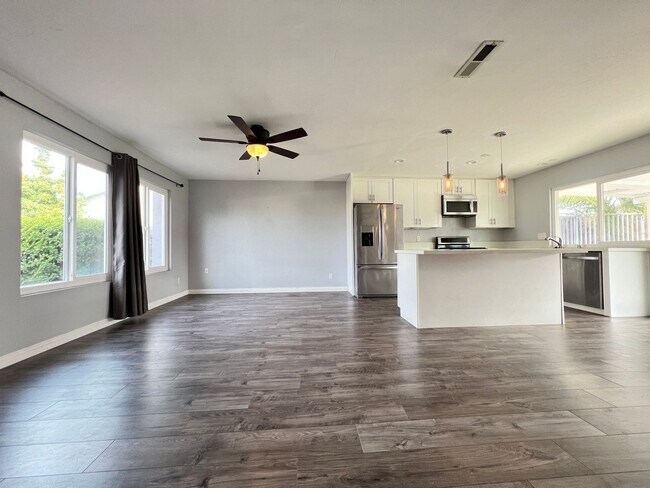 10263 Antrim Way San Diego, CA 92126 photo 4