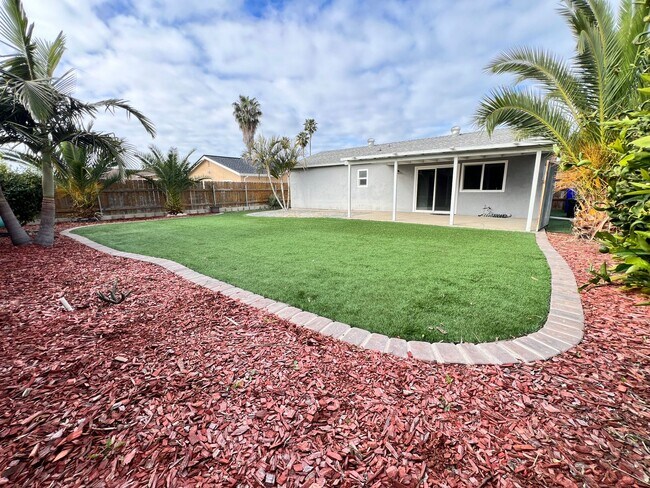 10263 Antrim Way San Diego, CA 92126 photo 2