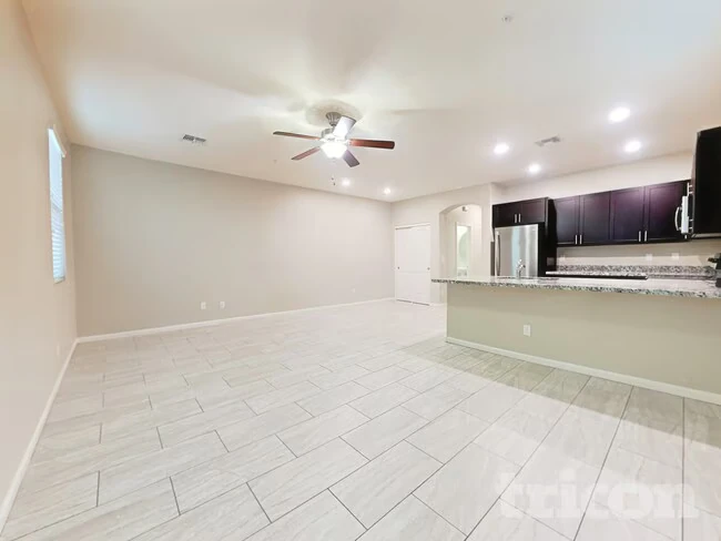 28954 N 124th Glen Peoria, AZ 85383 photo 3