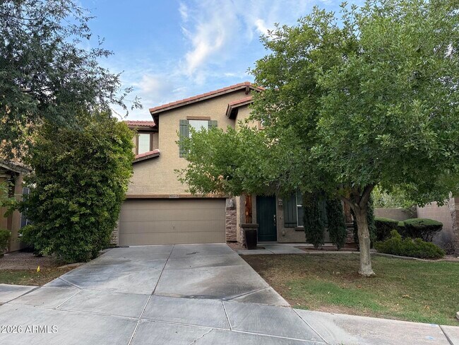 3446 E Mesquite St photo 2