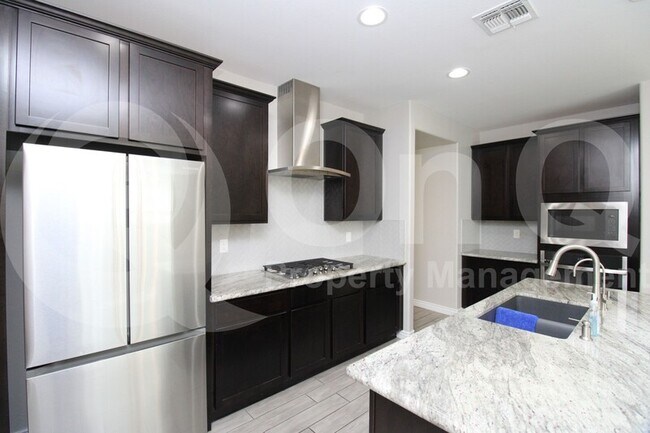 9507 E Saturn Ave Mesa, AZ 85212 photo 3