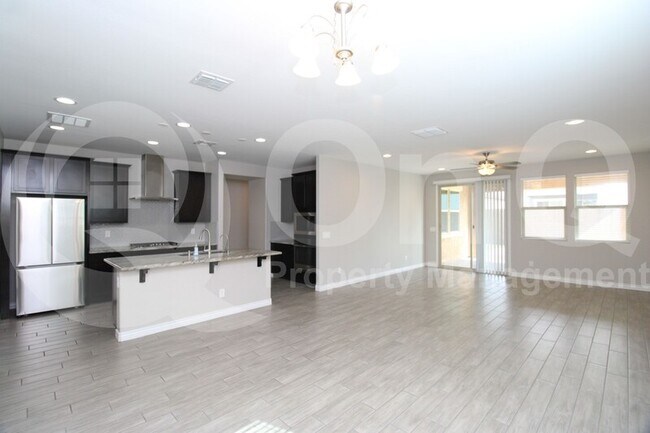 9507 E Saturn Ave Mesa, AZ 85212 photo 5