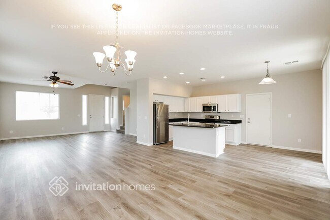 7233 S 39th Way Phoenix, AZ 85042 photo 4