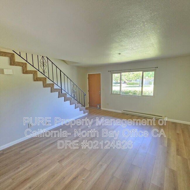1036 Eleanor Ave Rohnert Park, CA 94928 photo 2