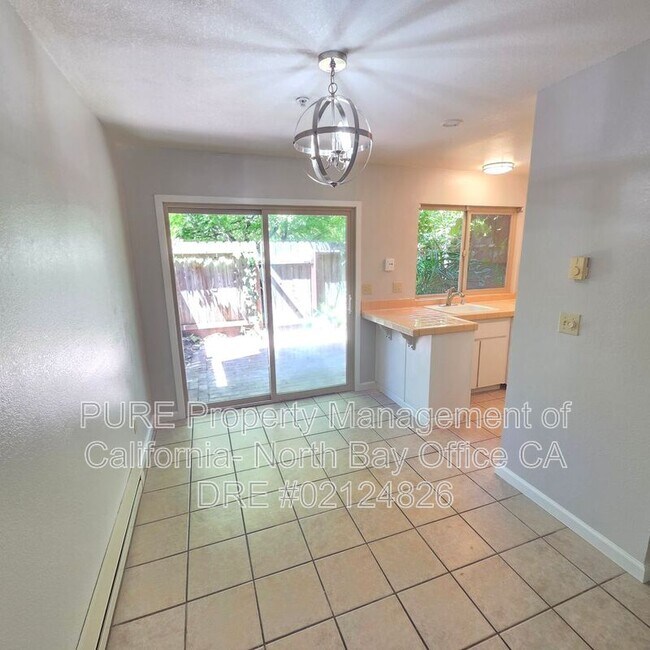 1036 Eleanor Ave Rohnert Park, CA 94928 photo 3