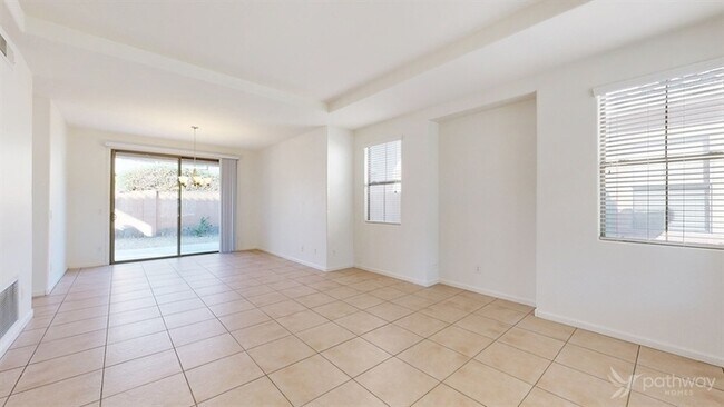 2141 N 135th Dr Goodyear, AZ 85395 photo 5