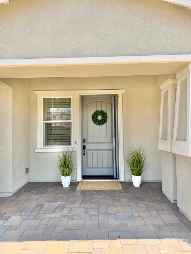 5436 Reef Cir Carlsbad, CA 92008 photo 2
